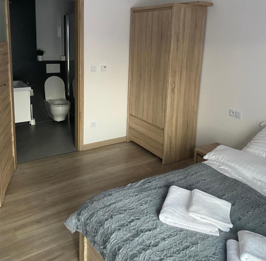 W Pieninach Pokoje Sromowce Wyzne Exterior foto